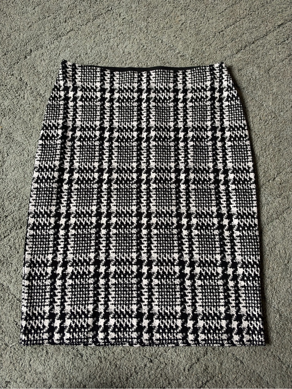 Ann Taylor Black and White Plaid Pencil Skirt